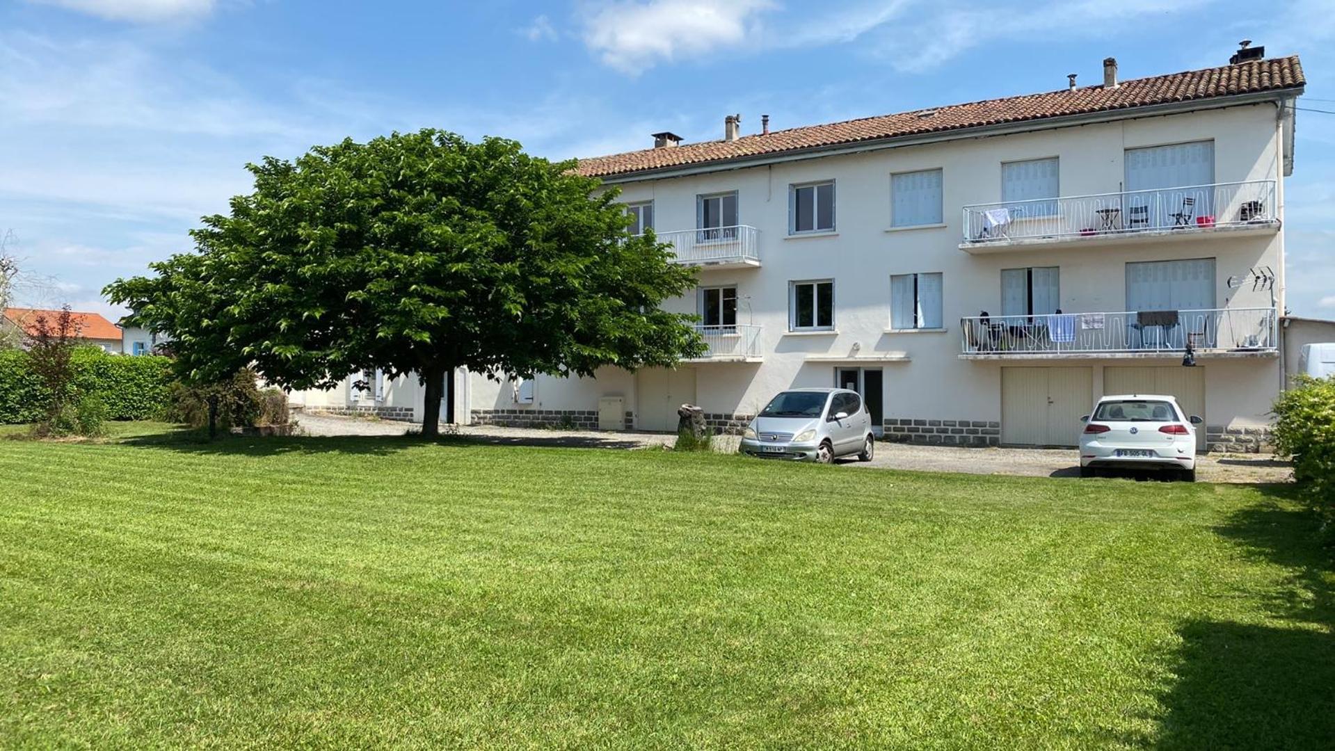 Fabuleux T3 De 85 M2, Situe Au Calme Avec Grand Parking Gratuit Prive ,Fibre Wifi Apartment แซ็ง-โกแด็งส์ ภายนอก รูปภาพ