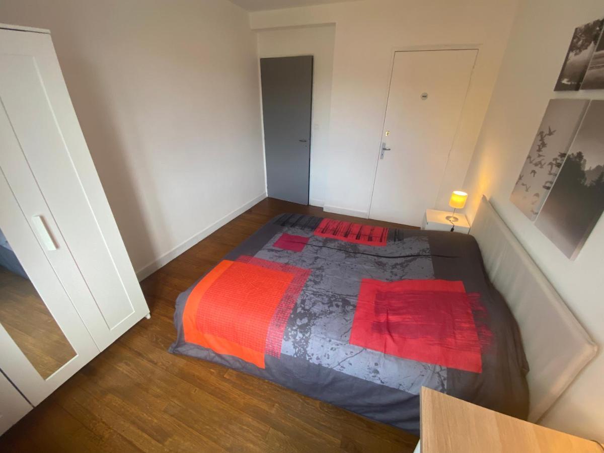 Fabuleux T3 De 85 M2, Situe Au Calme Avec Grand Parking Gratuit Prive ,Fibre Wifi Apartment แซ็ง-โกแด็งส์ ภายนอก รูปภาพ