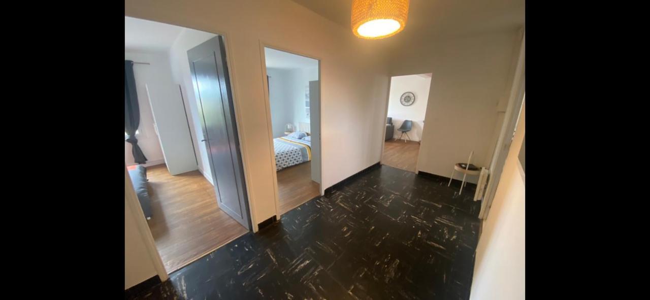 Fabuleux T3 De 85 M2, Situe Au Calme Avec Grand Parking Gratuit Prive ,Fibre Wifi Apartment แซ็ง-โกแด็งส์ ภายนอก รูปภาพ